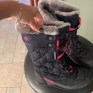 Columbia snow boots